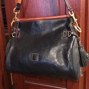 DOONEY & BOURKE MEDIUM ZIP FLORENTINE SATCHEL